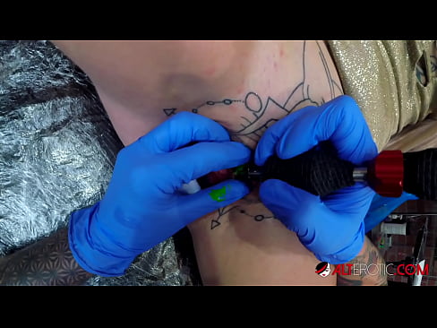 ❤️ Nagpa-tattoo sa kanyang klitoris ang sobrang tattoo na hottie na si Sully Savage ️ Porno fb sa tl.xxxdl.ru ❌️❤
